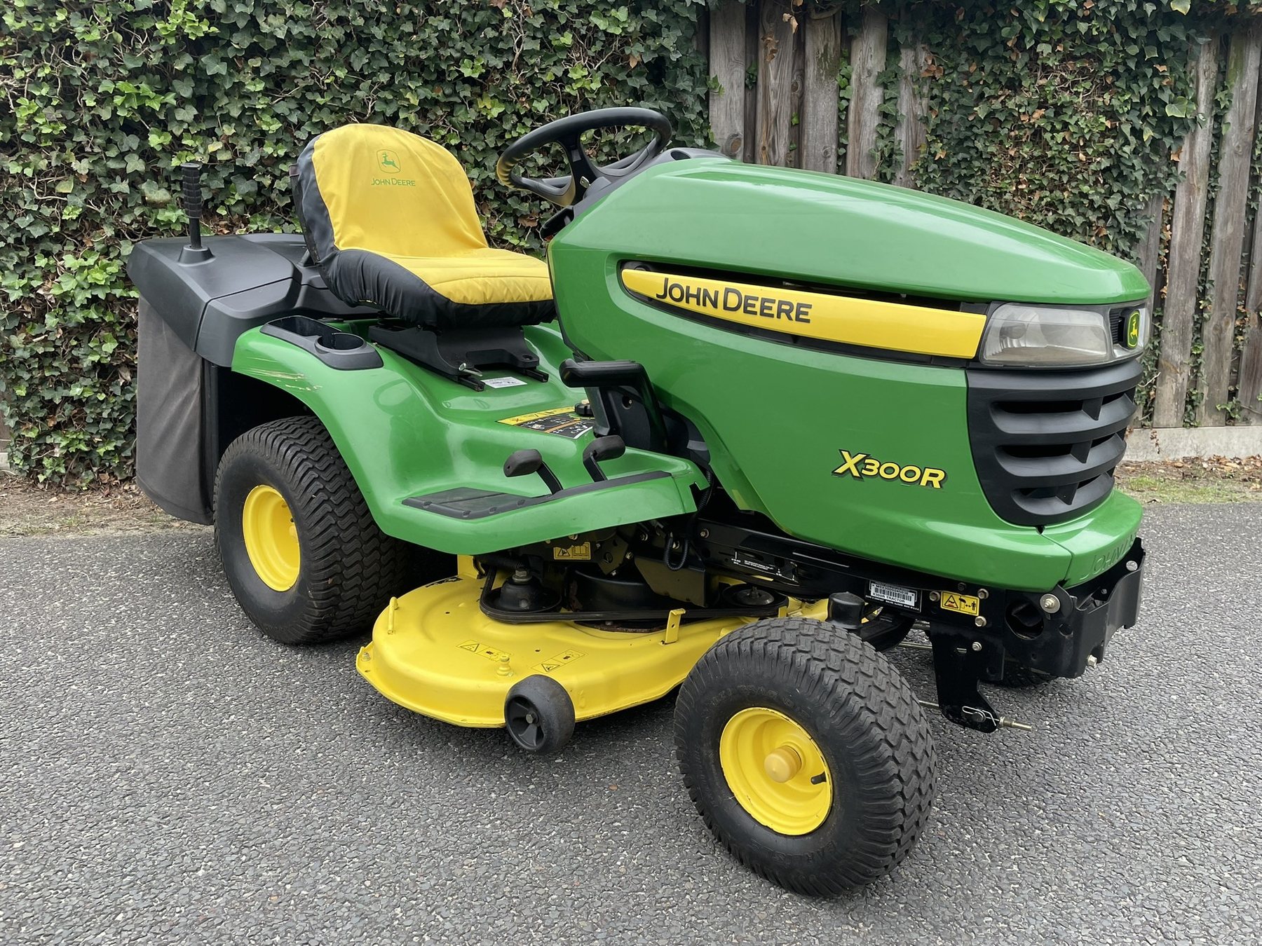 Tracteur tondeuse John Deere X300R